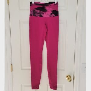 Lululemon leggings size 6